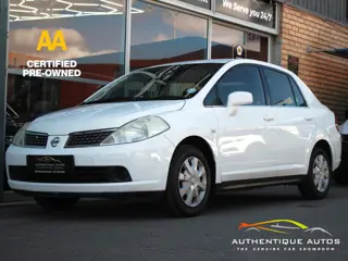 Nissan Tiida Sedan 1.6 Visia+ Auto