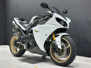 Yamaha YZF R1