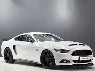 Ford Mustang 5.0 GT Auto