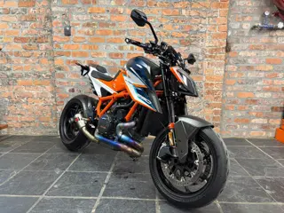 KTM 1290 SUPER DUKE R