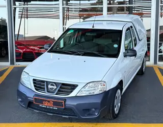 Nissan NP200 1.6i (Aircon) Safety Pack