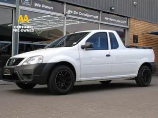 Nissan NP200 1.6i (Aircon) Safety Pack