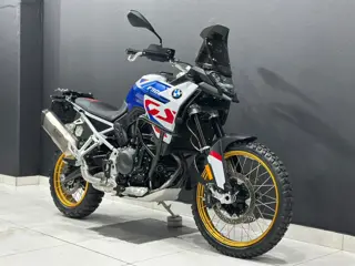 BMW F900 GS