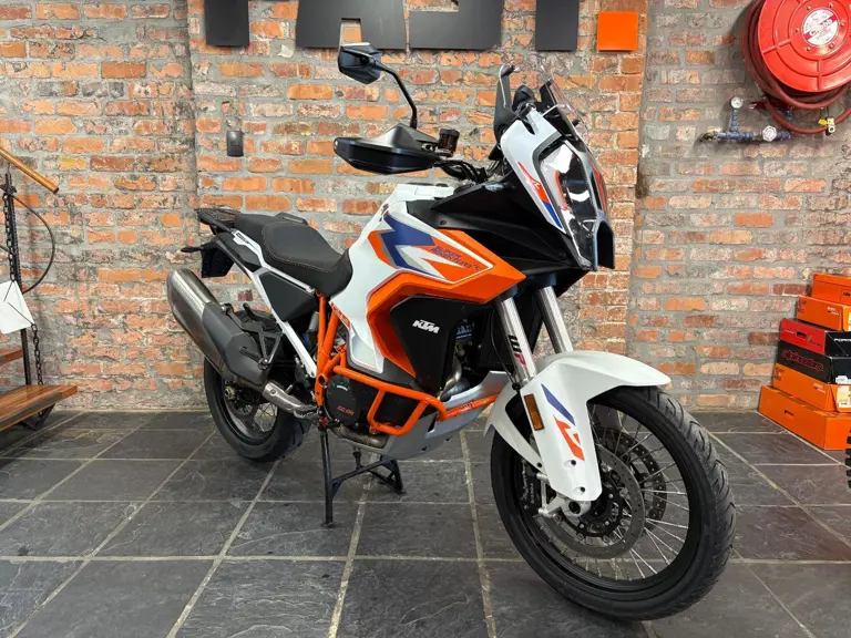 KTM 1290 SUPER ADVENTURE R 2024