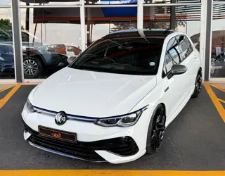 Volkswagen Golf R 2024