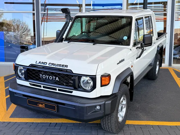 Toyota Land Cruiser 79 2.8GD-6 Double Cab 2025