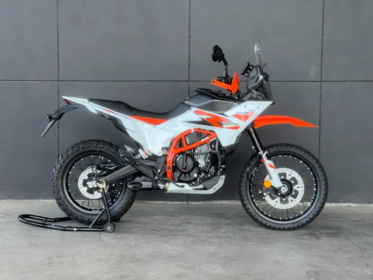 KTM 390 ADVENTURE R 2025 KTM 390 ADVENTURE R 2026