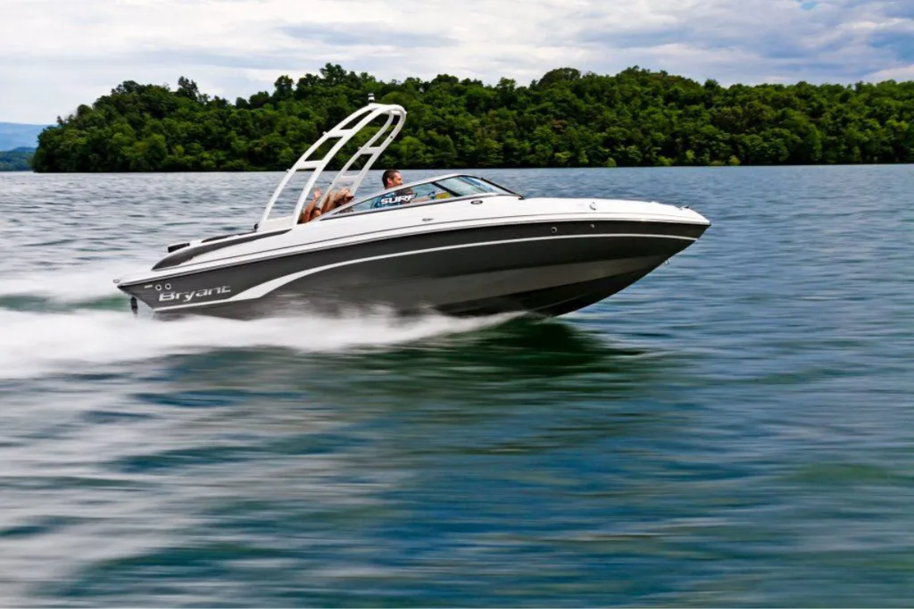 The 2005 Bryant 219 (5.0L MPI)_ Still the Best Used Bowrider You Can Buy