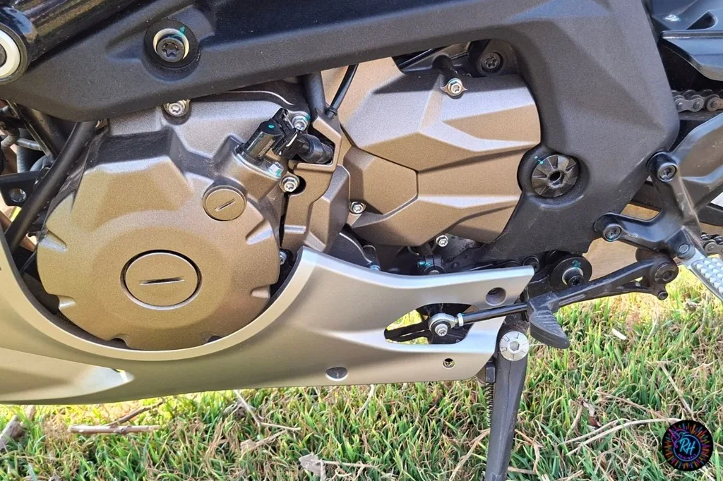 17. QJ Motor SRK 600 RC - Some interesting tech here