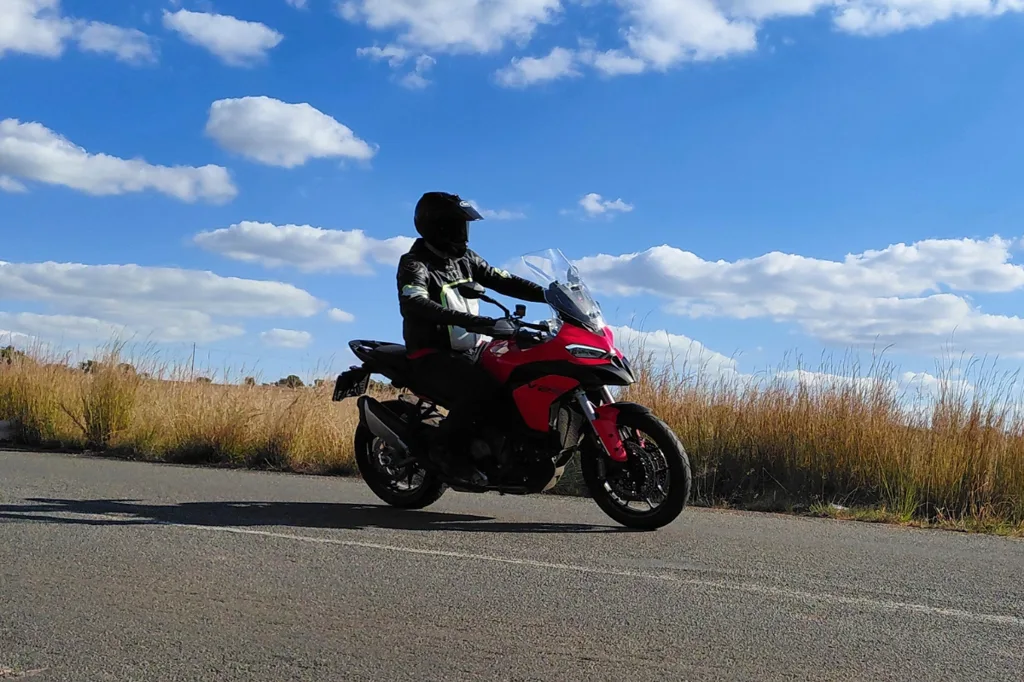 1.Multistrada V2S - Cruising the country side