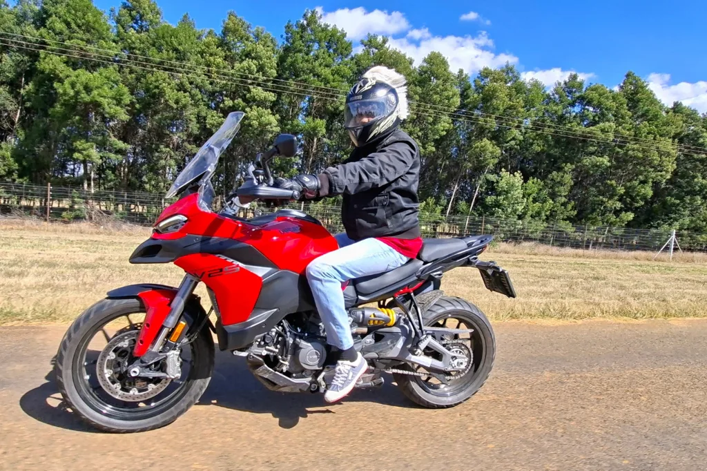 Multistrada V2 - Stable and well planted on the tarmac