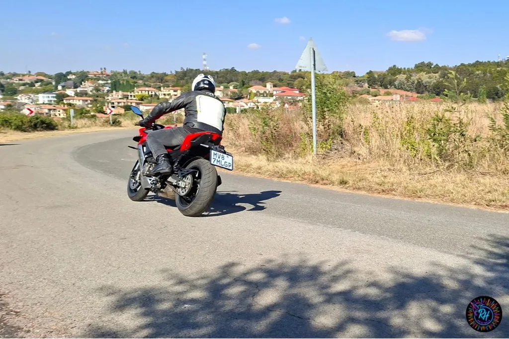 3. QJ Motor SRK 600 RC - The steel trellis frame, Marzocchi suspension, and Brembo brakes work brilliantly in corners