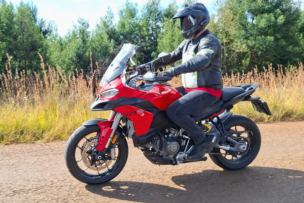 Multistrada V2S - Surprisingly comfortable for our 2m tall rider