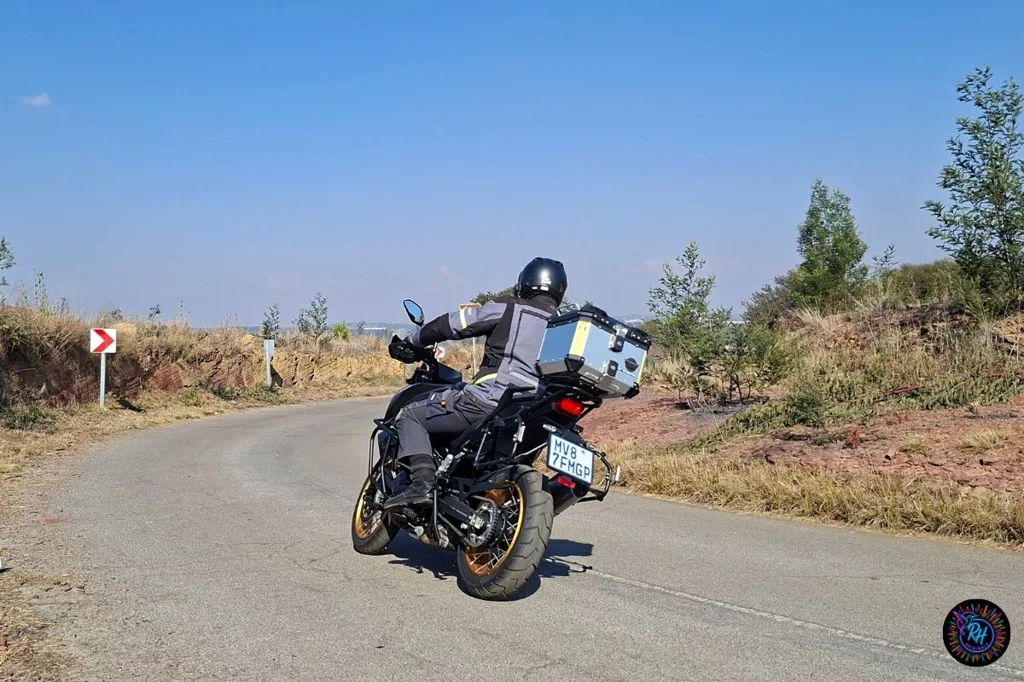16. QJMotor SRT900SX Review - Chucking it into a sweep does have a whiff of superbike genetics about it
